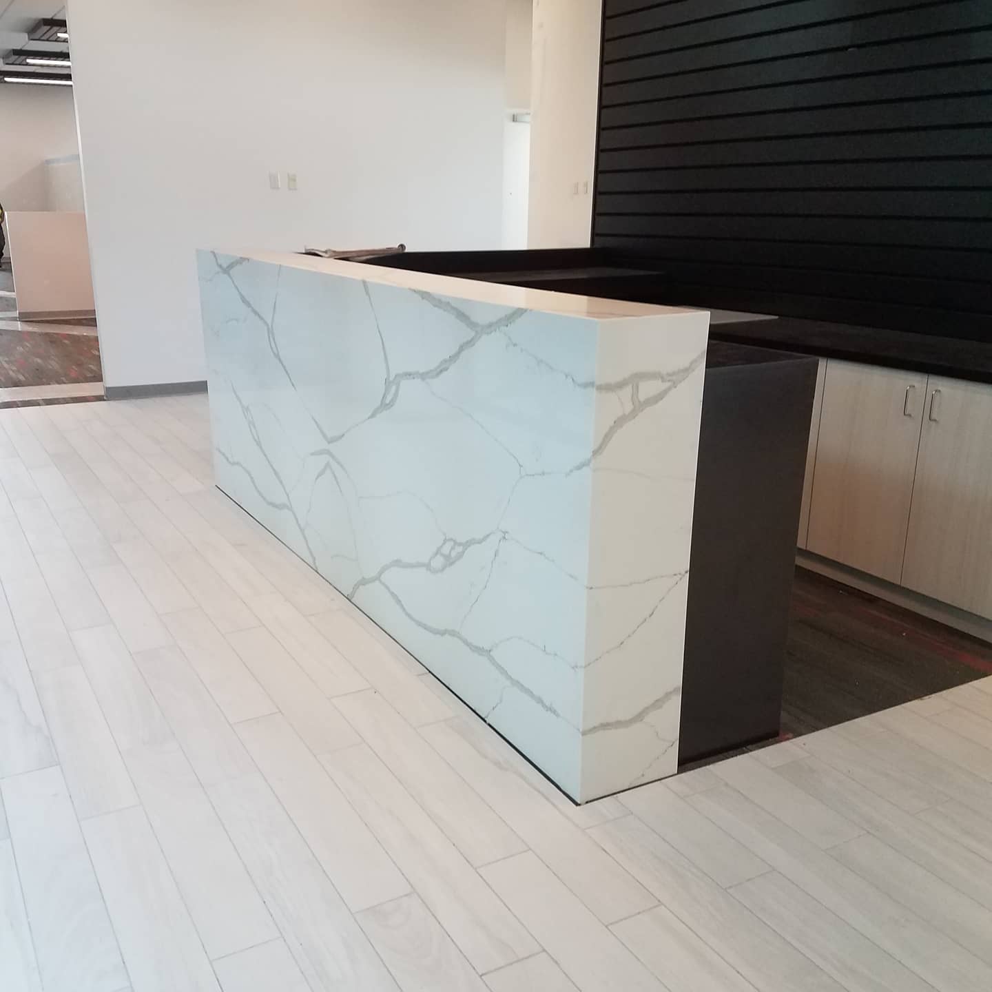 Waterfall Frontdesk